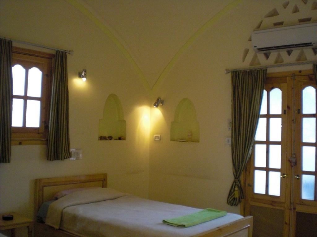 El Fayrouz Hotel Луксор Экстерьер фото